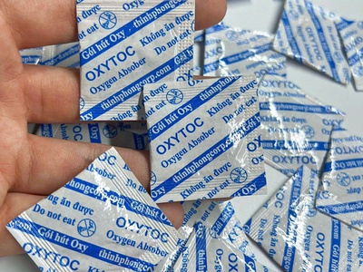 Đừng để bánh mứt, đồ ăn vặt Tết bị mốc, đã có gói hút oxy OXYTOC Thịnh Phong 2