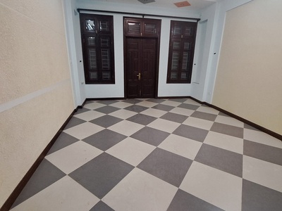 Nhà phân lô ngõ 106 đường Hoàng Quốc Việt - Cầu Giấy. Dt 70m2 x 5 tầng mới đẹp, ngõ để ô tô 6