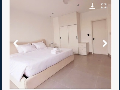 - tòa căn hộ 5,5 tầng, kiệt 6m thông, cách vài nhà ra châu thị vĩnh tế, khu phố ẩm thực 24/24h. 3