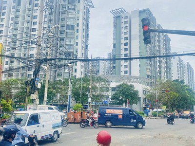 Liền kề celadon city   nhà mới 2 tầng   64m   4pn   hẻm xe hơi   chỉ 5.x 0