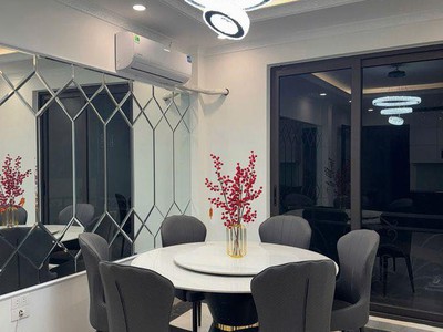 Quanh 13 tỷ phố ngọc lâm 57m2 6t thang máy, vài bước ra mặt phố, full nội thất 1