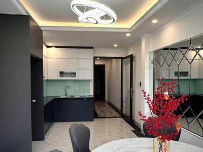 Quanh 13 tỷ phố ngọc lâm 57m2 6t thang máy, vài bước ra mặt phố, full nội thất 2