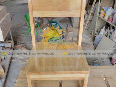 Bàn gỗ mầm non, ghế gỗ mầm non, bàn ghế gỗ nhà trẻ 3