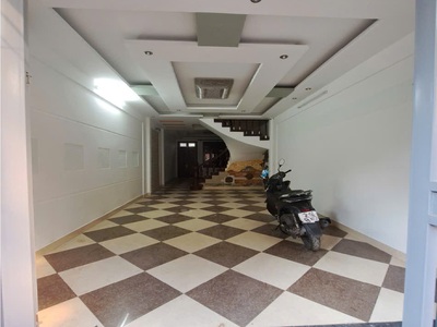 Nhà phân lô ngõ 106 đường Hoàng Quốc Việt - Cầu Giấy. Dt 70m2 x 5 tầng mới đẹp, ngõ để ô tô 9