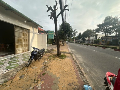 Bán nhà mặt tiền thống nhất, tân an, lagi giá siêu ngộp 2