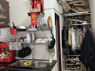 Chủ ngộp bank cần bán gấp   giá chỉ 3.3 tỷ  thương lượng chính chủ    lô góc   hẻm 3 gác   nhà 4