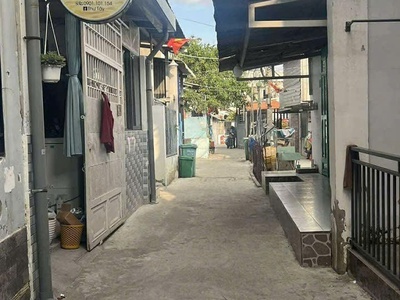 Chủ ngộp bank cần bán gấp   giá chỉ 3.3 tỷ  thương lượng chính chủ    lô góc   hẻm 3 gác   nhà 0