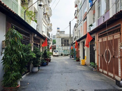 Siêu phẩm liên khu 4-5 gần chợ bình thành hẻm 7m khu phân lô 62m2 -3 tầng 5 tỷ 7 0