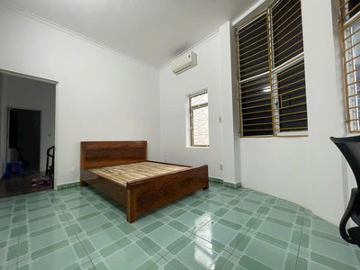 Bán nhà ngõ đường Nguyễn Văn Linh, ph Thanh Bình, TP HD, 2.5 tầng, 46.8m2, 3 ngủ, 2.3 tỷ 6