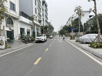 Chính Chủ Bán Cặp Nhà Liền Kề 90m2/5 Tầng  Có thể nhập  - Ngay cạnh Khai Sơn Hill - Hướng Đông Nam 1