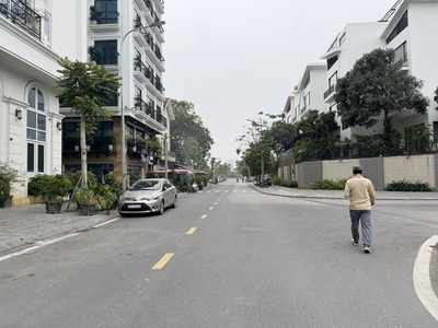 Chính Chủ Bán Cặp Nhà Liền Kề 90m2/5 Tầng  Có thể nhập  - Ngay cạnh Khai Sơn Hill - Hướng Đông Nam 3