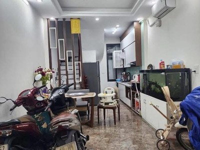Bán Nhà Ngõ 122 Xuân Đỗ, Cự Khối, Long Biên 33m2, 5T giá 6,4 tỷ 0
