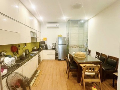 Bán nhà phân lô phố Lạc Trung, Hai Bà Trưng ô tô tránh, 4 tầng 70m2 giá 26 tỷ 0