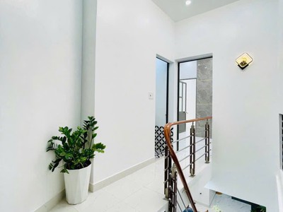 Nhà 2 tầng hàng kênh - lê chân 4