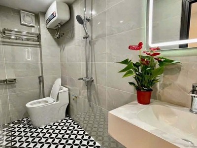 Bán nhà phố Tôn Thất Tùng 30m2 4 tầng sau 1 nhà ra ô tô gần phố ngõ thoáng hơn 7 tỷ 5