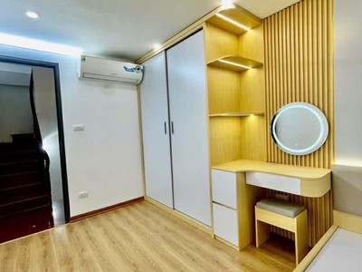 Bán nhà phố Tôn Thất Tùng 30m2 4 tầng sau 1 nhà ra ô tô gần phố ngõ thoáng hơn 7 tỷ 3