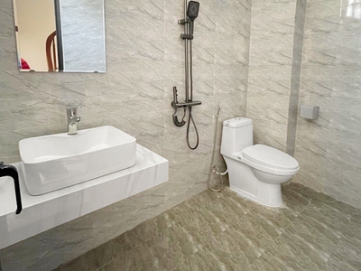 HIẾM- BÁN GẤP NHÀ NGUYỄN KHOÁI full nội thất mới tinh 30m2 . 6.95 t 2