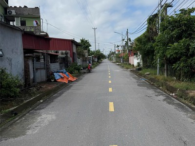 Lô đất 2 mặt đường nhựa giá hiếm chỉ 2.2x tỷ zalo 0567 222 555 2