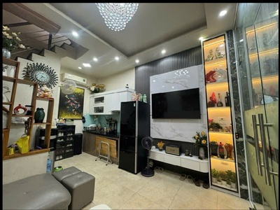Bán nhà đẹp phường cầu giấy 50m 7 tầng cóthang máy 1