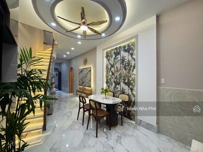 Chính chủ bán nhà lạc long quân p5 q11 hxh 4x10m full nt 4.98 tỷ tl 3