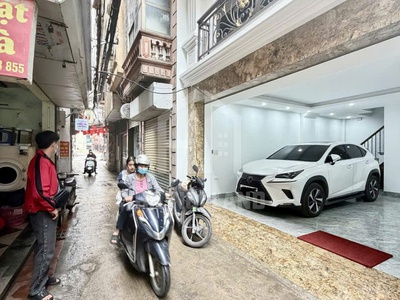 Siêu phẩm cực hiếm 51m , 7 tầng ,thang máy, nằm ngay trung tâm hà nội. nhà nằm ngay đầu phố, lô 1