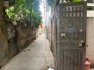 Nhà 5 tầng   35m    nội thất đủ   ở ngay- định công 0