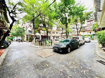 Bán tập thể bắc nghĩa tân dt 60m 2 ngủ chỉ 4,080 tỷ,full nội thất,2 thoáng,ô tô đỗ cửa 0