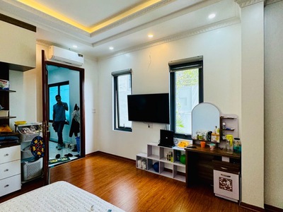 Chính chủ bán nhà tam điệp đẳng cấp không đến từ sự cầu kỳ, mà từ không gian 2