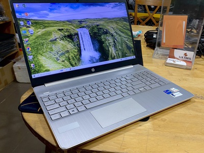 Laptop HP Laptop 15s-fq Core i7-1255U RAM 8GB SSD 512GB VGA ON Màn 15.6 Inch Full HD Máy Đẹp 0