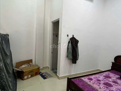 Nhà Cho Thuê DT 105m2 Có 3PN 2WC HẺM OTO ĐƯỜNG 24 LINH ĐÔNG. Giá thuê 8tr/tháng. 4