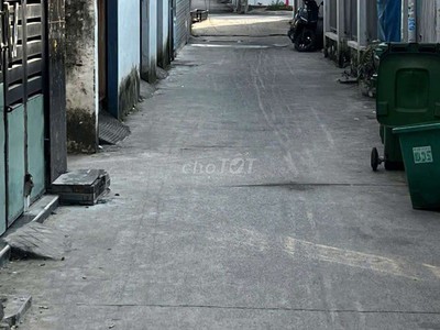 Nhà Cho Thuê DT 105m2 Có 3PN 2WC HẺM OTO ĐƯỜNG 24 LINH ĐÔNG. Giá thuê 8tr/tháng. 8