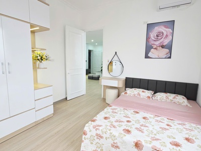 Bán căn hộ 65m2 2PN full nội thất đẹp TT Cầu Giấy cạnh Công Viên Dịch Vọng 3