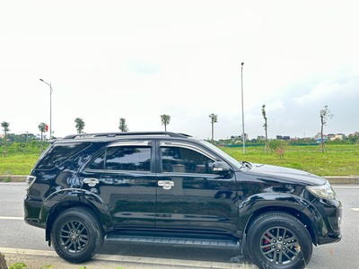 Fortuner 2015 Đen Đẹp ít đi 7