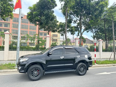 Fortuner 2015 Đen Đẹp ít đi 11