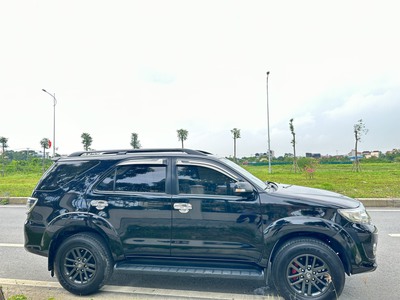 Fortuner 2015 Đen Đẹp ít đi 12