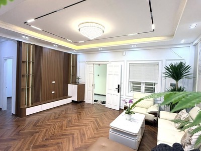 Giật mìnhcăn cc tuyệt đẹp 130 đốc ngữ, 91m 3pn, nội thất mới toanh, 9.6 tỷ ba đình 0