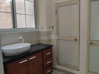 Cho thuê nguyên căn lầu 1 mặt tiền đường nghĩa thục   phường 5, quận 5, tp. hcm 3