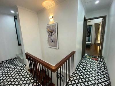 Tập thể khương trung hiếm  52m sổ đỏ   106m sử dụng   2 tầng riêng biệt - mặt ngõ thông   2 thoáng 4