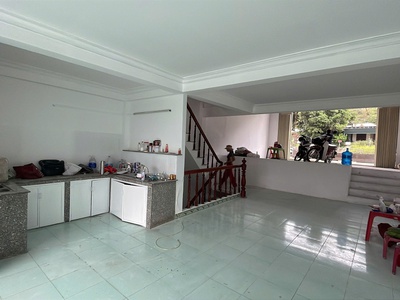 Cần bán nhà 4 tầng mặt tiền ql 1a, phía sau là con sông thơ mộng, nằm ngay khu công nghiệp suối dầu 0