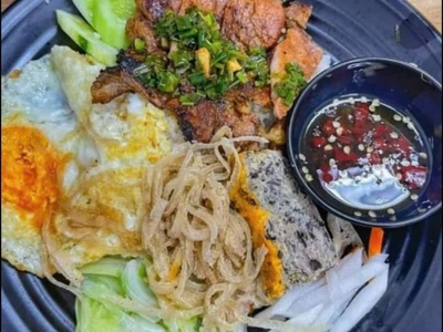 Cơm tấm chuẩn vị Sài Gòn tại Long Biên 0