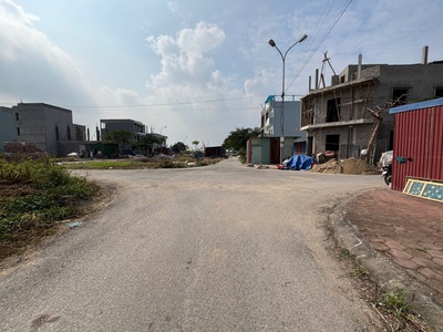 Bán siêu phẩm TĐC Tràng Cát dt 40m2 đối diện công viên, sau có lưu không 20m cực đẹp. 1