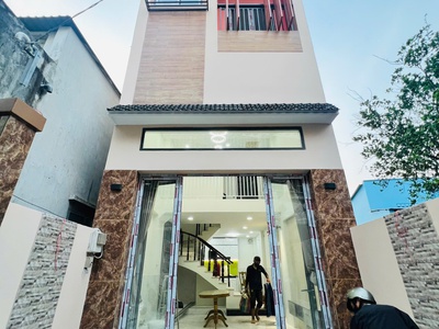 Nhà mới hiện đại ở liền / mt hẻm diện tích đẹp / vị trí sau căn mặt tiền 0