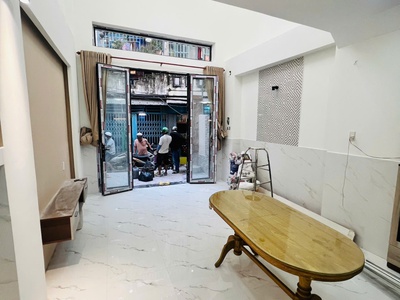 Nhà mới hiện đại ở liền / mt hẻm diện tích đẹp / vị trí sau căn mặt tiền 1