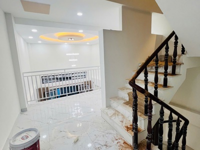 Nhà mới hiện đại ở liền / mt hẻm diện tích đẹp / vị trí sau căn mặt tiền 3