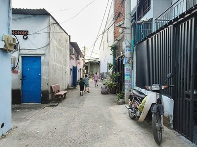 Hàng thơm nhà ql1a gần ngã tư gò mây hẻm 6m sát mặt tiền 74m2,2 tầng nhỉnh 4 tỷ 0