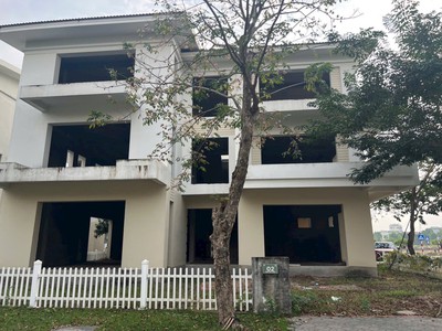 Bán căn biệt thự 3 tầng 2 mặt đường KĐT Ecopark TP Hải Dương, 375.5m2, vị trí rất đẹp 0