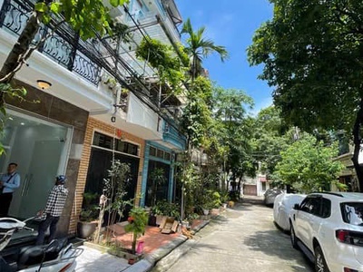 Chỉ 390 triệu m nhà tiểu khu ngọc khánh 51m 5tầng thang máy gara ô tô giá 19.9 tỷ 0336212066 0