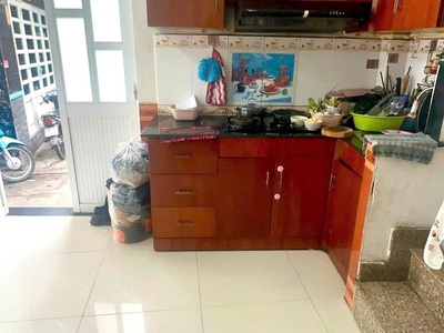 Căn góc 3 tầng hẻm thông ba đình p8q8. giá 2,35 tỷ tl 2