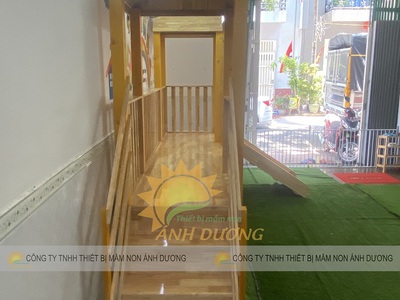 Cầu trượt gỗ mầm non, cầu trượt liên hoàn gỗ trong nhà 1