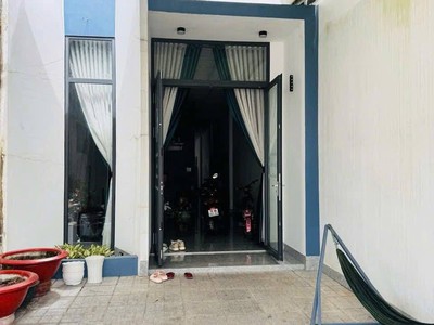 Chính chủ vỡ nợ cần thanh lý nhà cấp 4 mặt tiền gần bưu điện xã phong phú BC 6